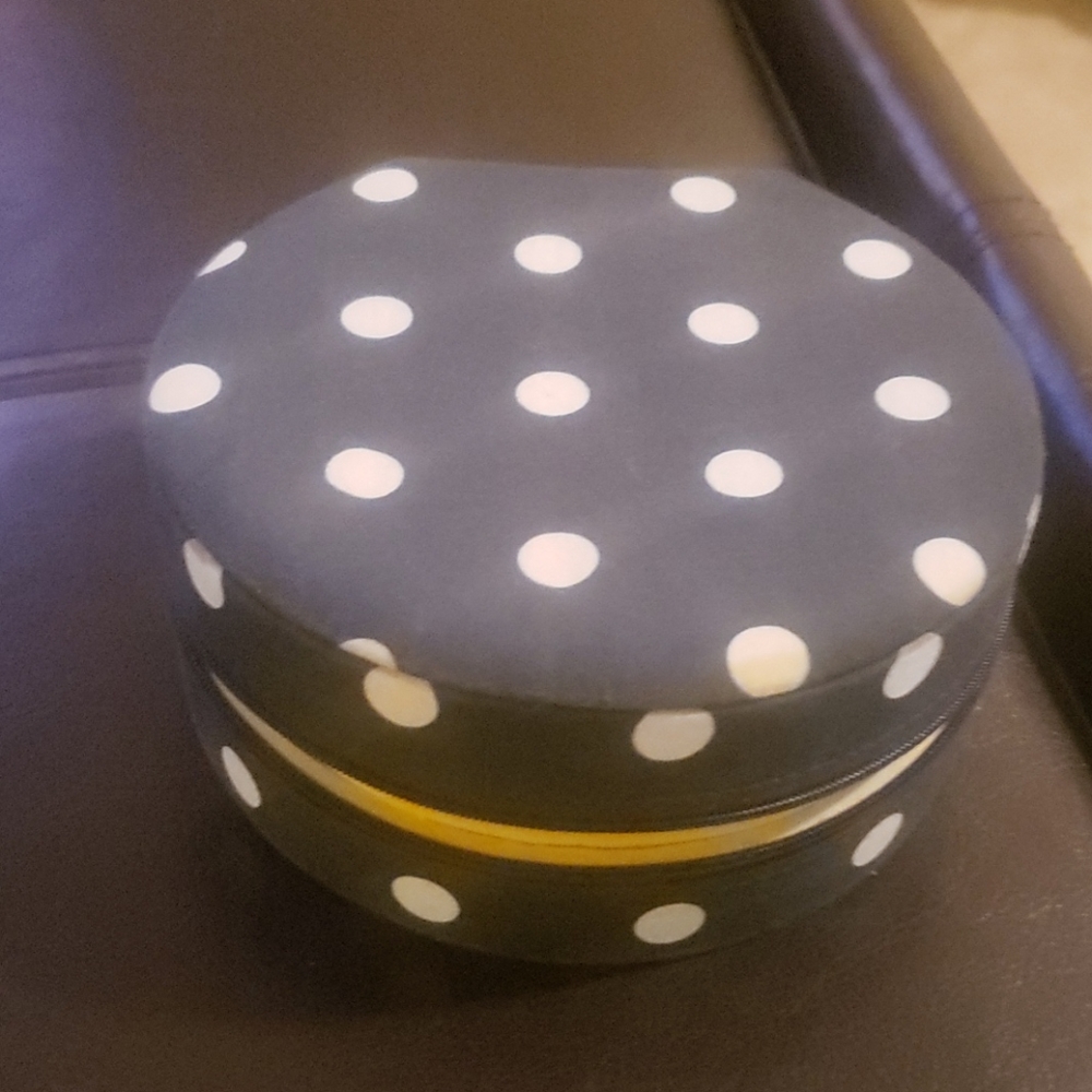Jewelry container - Picture 3 of 4